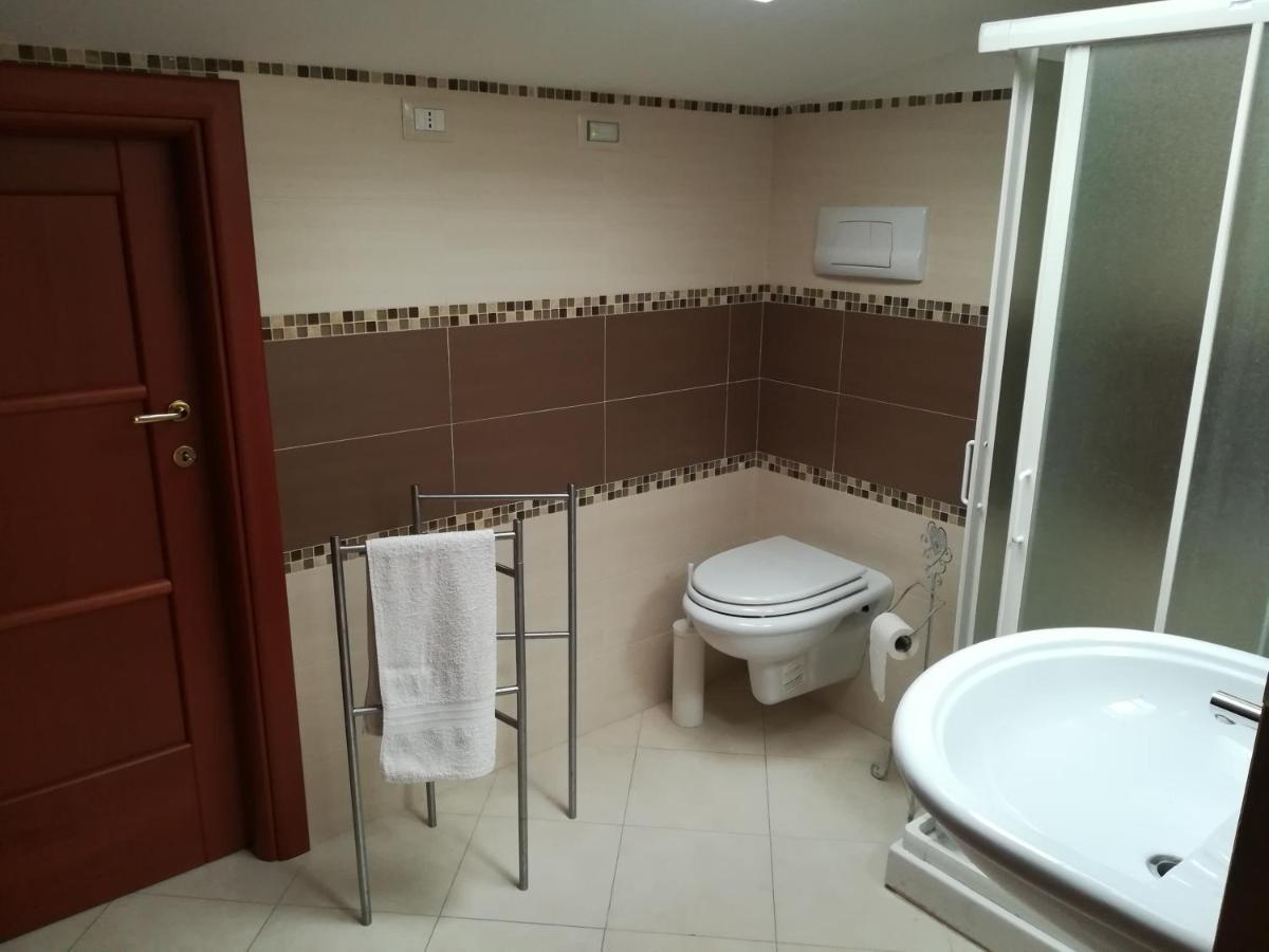 Casa Carmelo Apartment นิซซา ดิ ซิชิเลีย ภายนอก รูปภาพ
